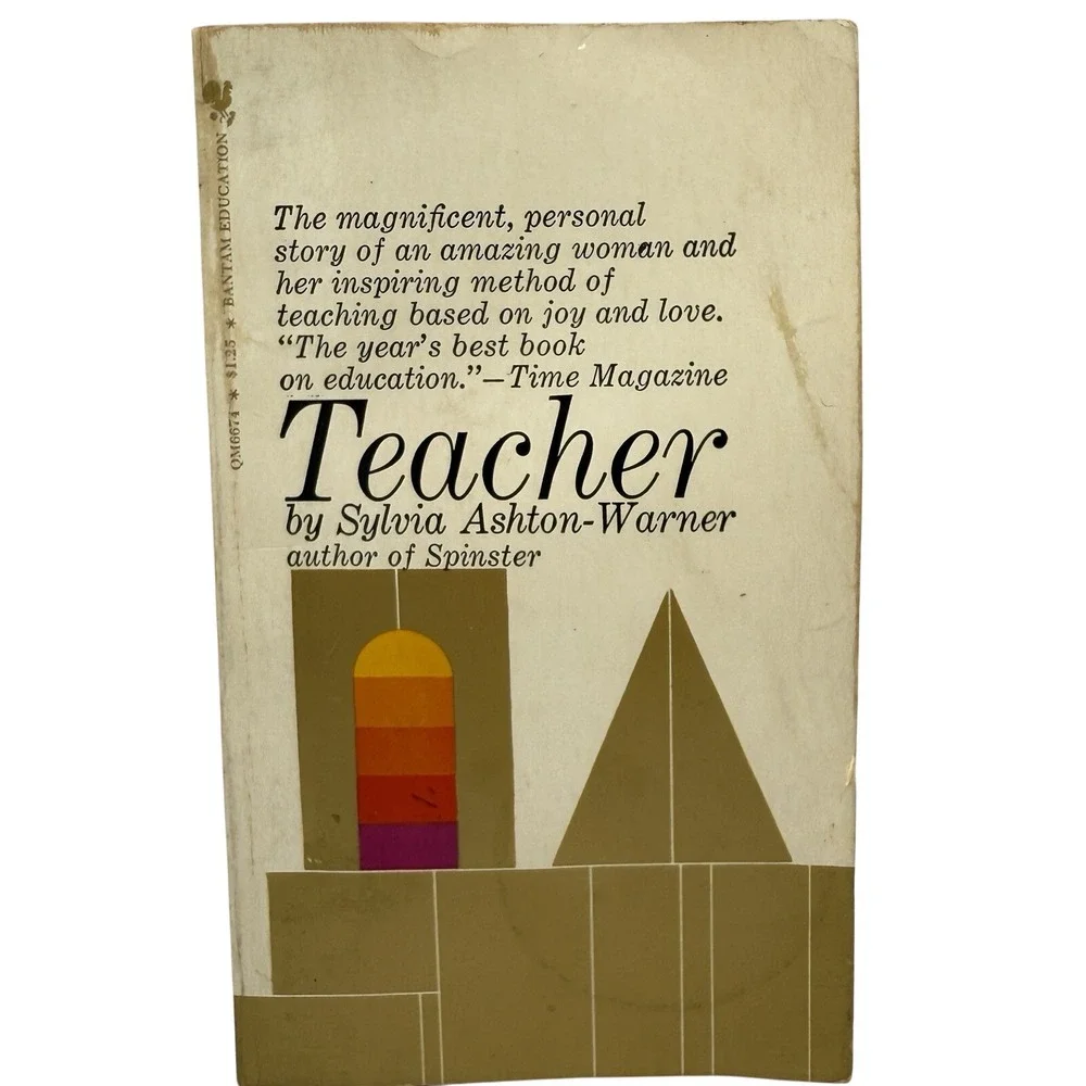 Teacher‎ by Sylvia Ashton-Warner Paperback 1967 Vintage Education Biography